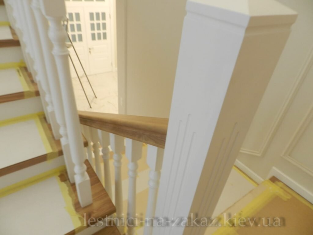 какие материалы лучше для изготовления лестницы для дома