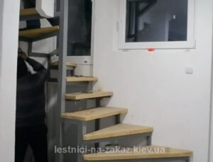 как сделать металлическую лестницу