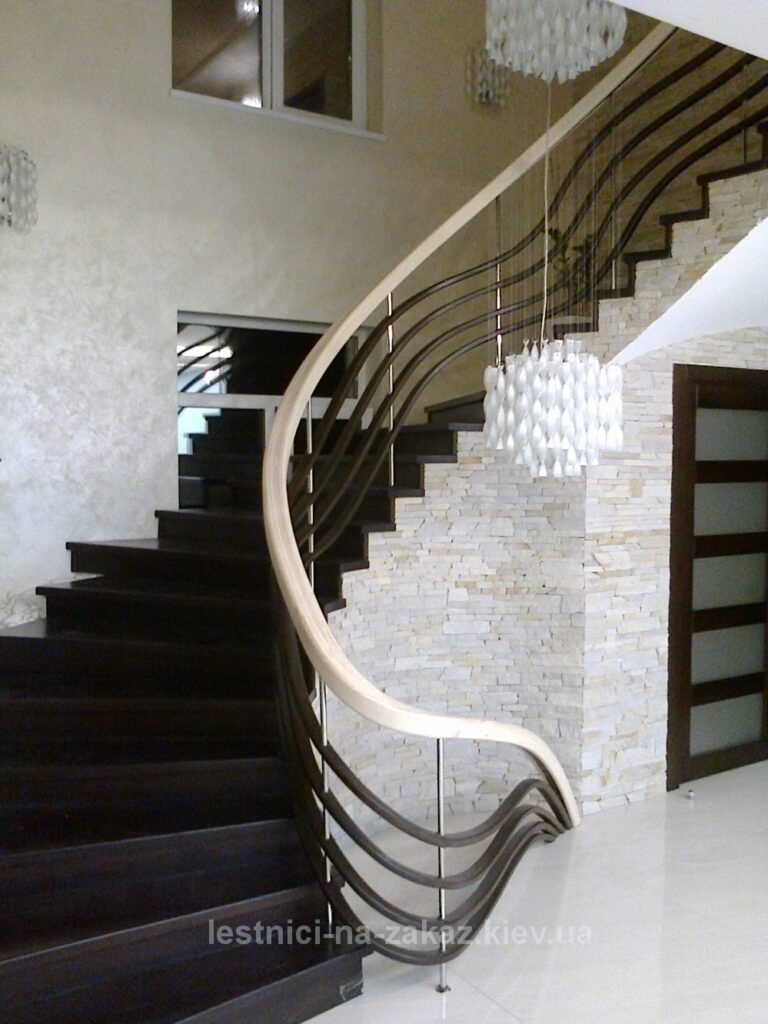 лестница из бетона в Конче-Заспе