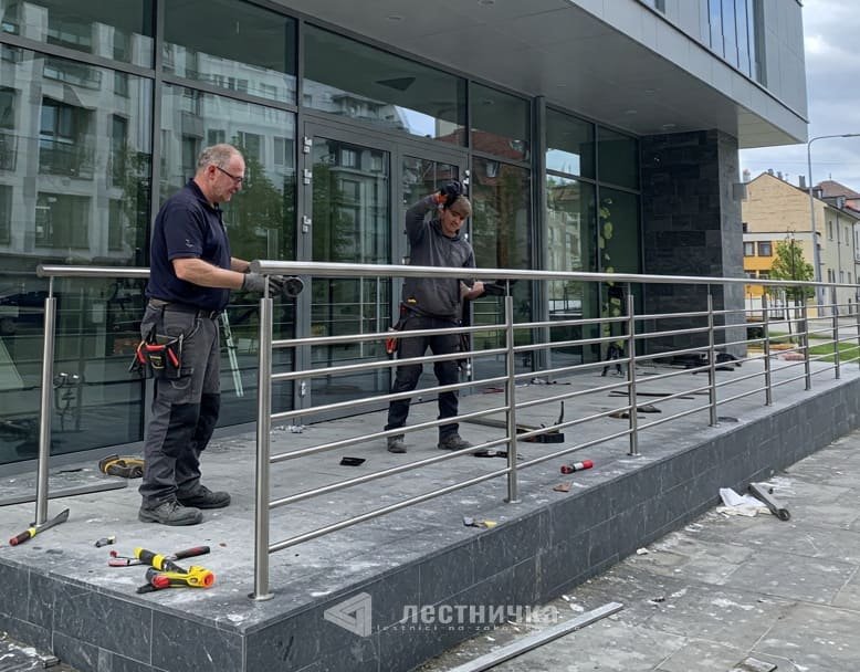 Перила из нержавейки изготовление монтаж